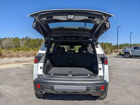 New 2026 Jeep Cherokee Laredo image 42