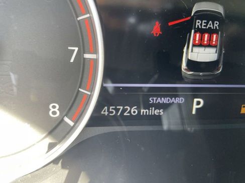 Used 2023 Nissan Rogue SV image 12