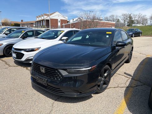 Used 2024 Honda Accord Sport image 10