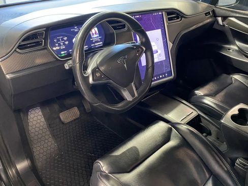 Used 2017 Tesla Model X 75D image 10
