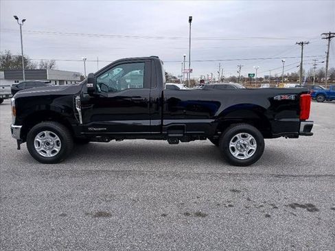 New 2025 Ford F250 XLT w/ F-250 >10K GVWR Package image 6