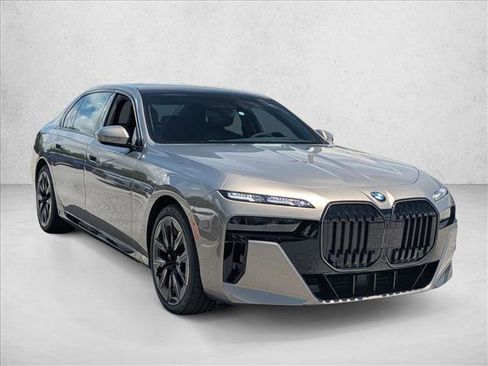 New 2026 BMW 740i RWD image 6