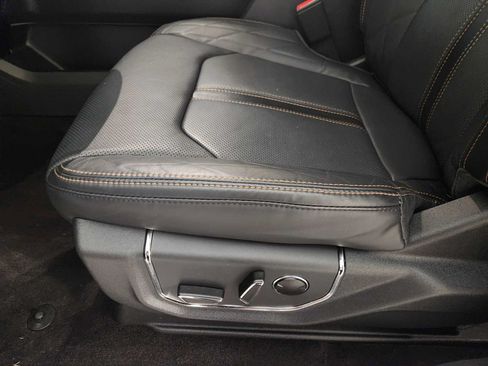 Used 2023 Ford Expedition Platinum RWD image 24