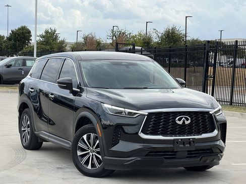 Used 2023 INFINITI QX60 Pure FWD image 2