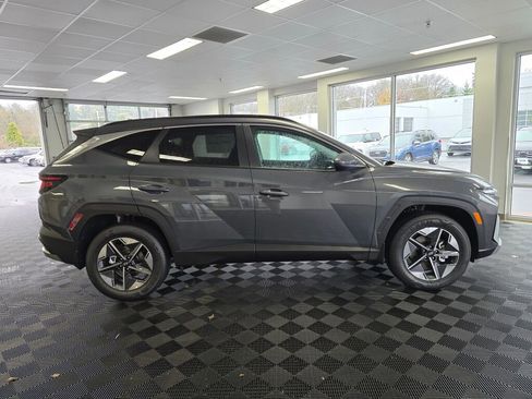 New 2026 Hyundai Tucson SEL image 3