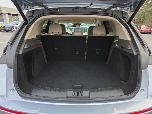 Used 2022 Lincoln Corsair FWD w/ Equipment Group 101A image 10