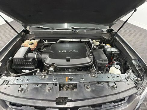 Used 2017 Chevrolet Colorado Z71 AWD/4WD image 30