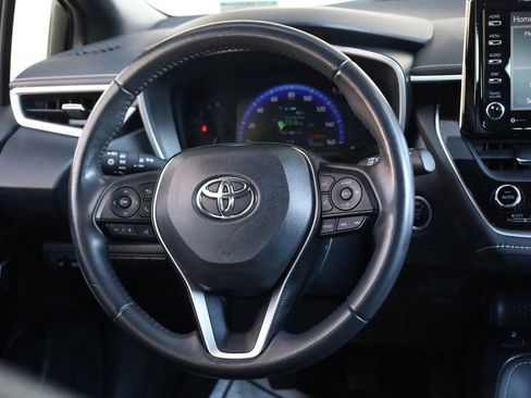 Used 2021 Toyota Corolla XSE image 29