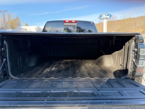 Used 2018 Chevrolet Silverado 1500 High Country image 5