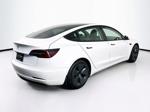 Used 2021 Tesla Model 3 Standard Range Plus RWD image 9