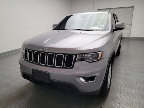 Used 2019 Jeep Grand Cherokee Laredo image 15