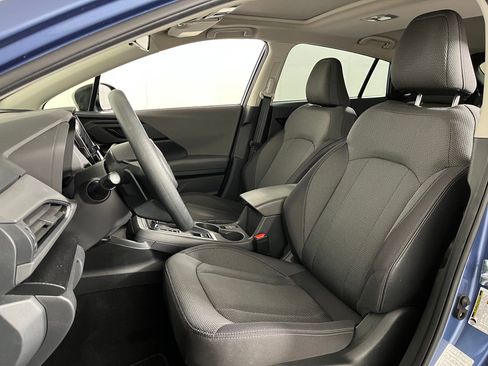 Used 2024 Subaru Crosstrek 2.0i Premium image 4