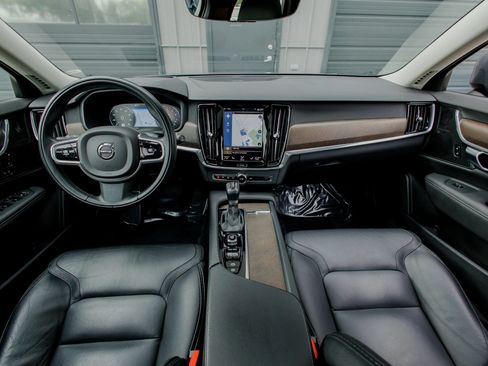 Used 2020 Volvo V90 T6 Cross Country w/ Protection Package Premier AWD/4WD image 19