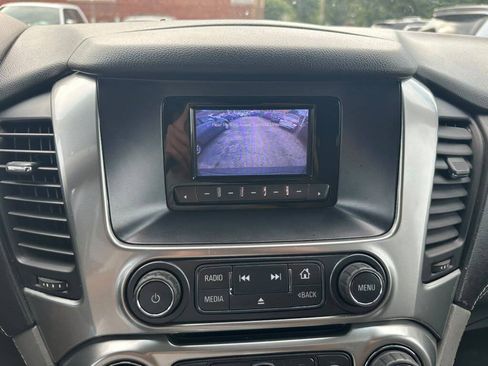 Used 2017 Chevrolet Tahoe 4WD w/ Remote Keyless Entry Package image 17