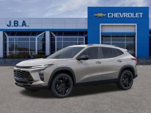 New 2026 Chevrolet Trax ACTIV w/ Driver Confidence Package FWD image 2