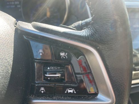 Used 2018 Subaru Outback 2.5i Limited image 15