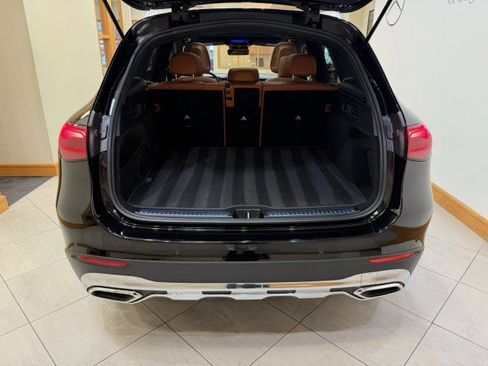Certified 2025 Mercedes-Benz GLC 300 image 24