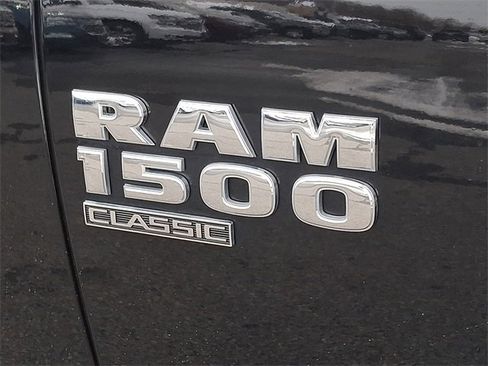 Used 2024 RAM 1500 Classic SLT image 30