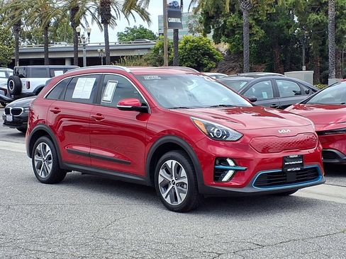 Certified 2022 Kia Niro EX FWD image 7