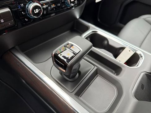 New 2026 GMC Sierra 1500 SLT AWD/4WD image 15