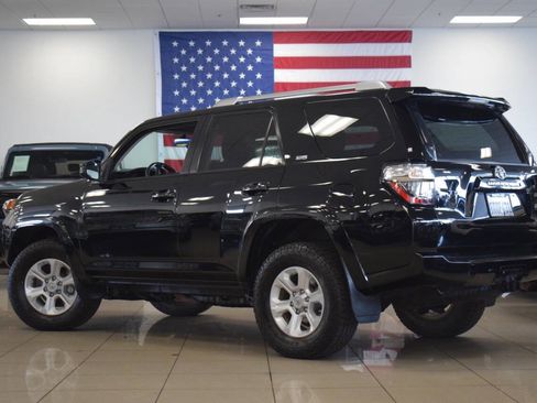 Used 2014 Toyota 4Runner SR5 image 18