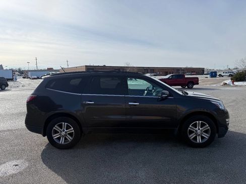 Used 2015 Chevrolet Traverse LT image 5