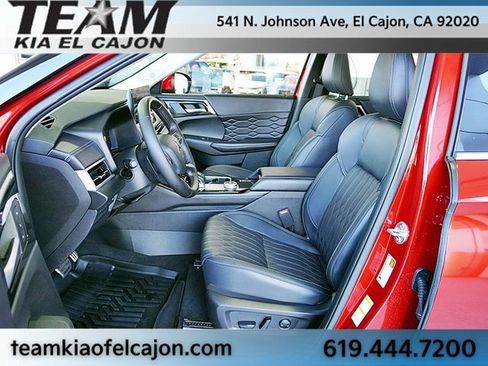 Used 2025 Mitsubishi Outlander SEL image 15