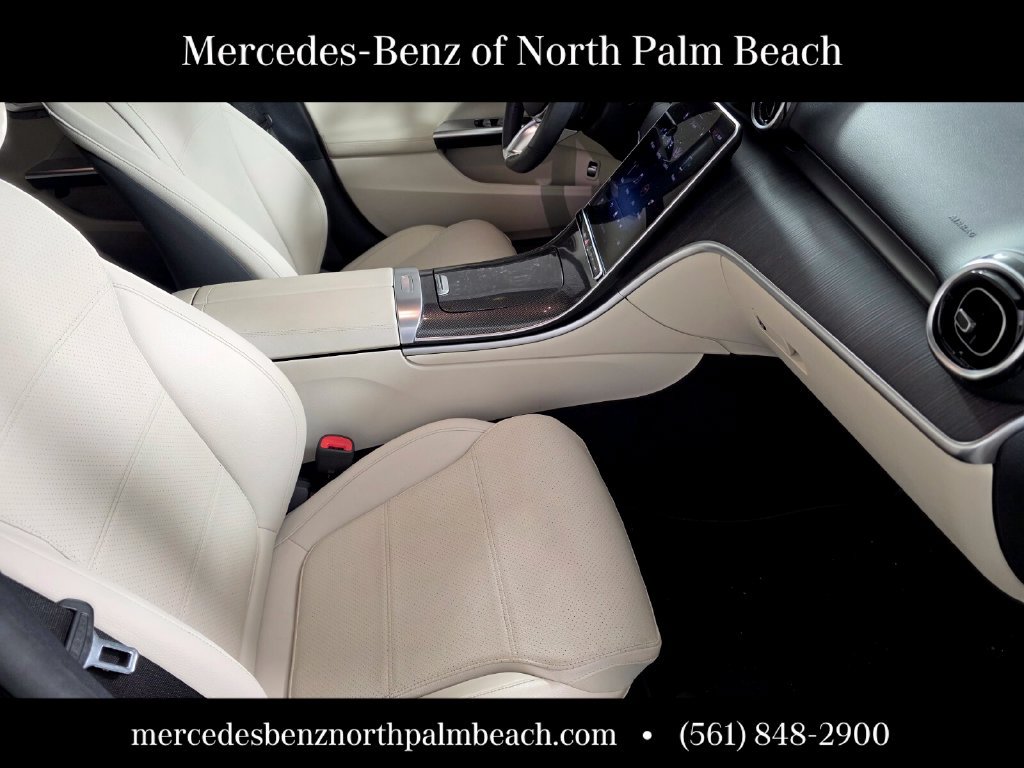 Used 2023 Mercedes-Benz C 300 Sedan image 23