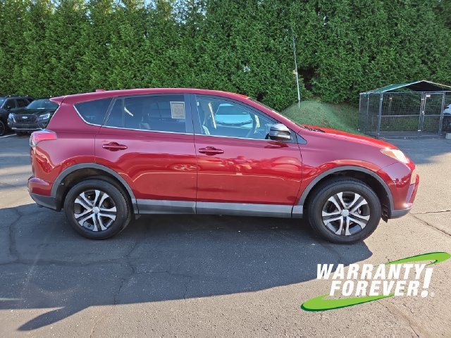 Used 2018 Toyota RAV4 LE w/ Carpet Mat Package FWD image 8