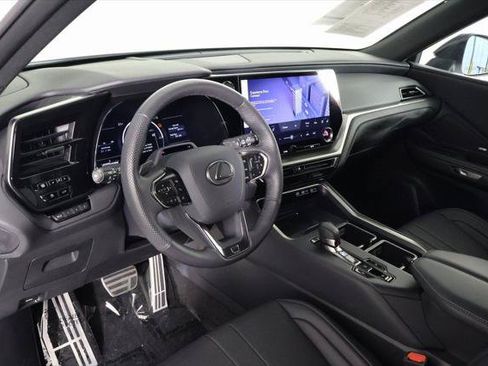 Certified 2026 Lexus TX 500h AWD w/ Technology Package image 7