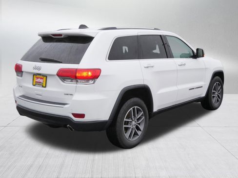 Used 2018 Jeep Grand Cherokee Limited AWD/4WD image 7