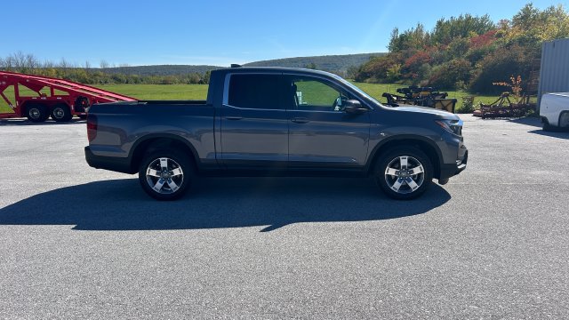 Used 2025 Honda Ridgeline RTL image 2