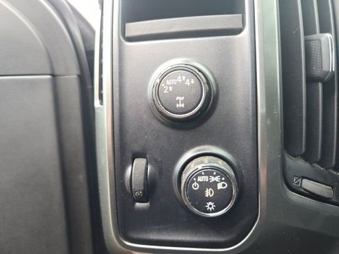 Used 2018 Chevrolet Silverado 1500 LT w/ All Star Edition image 22