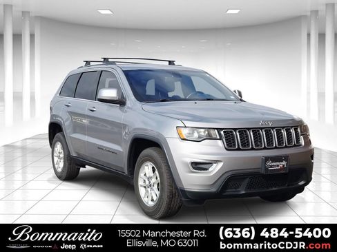 Used 2018 Jeep Grand Cherokee Laredo image 1