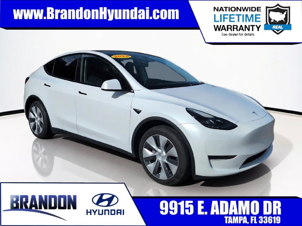Used 2024 Tesla Model Y Long Range RWD image 1