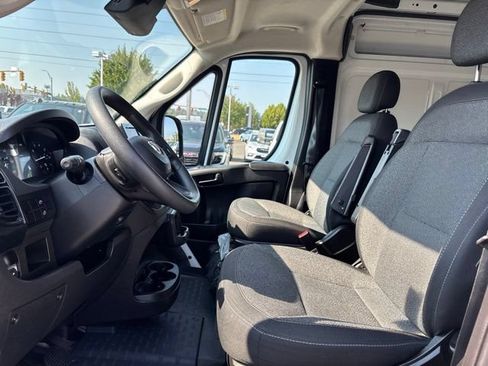 Used 2023 RAM ProMaster 3500 FWD image 9
