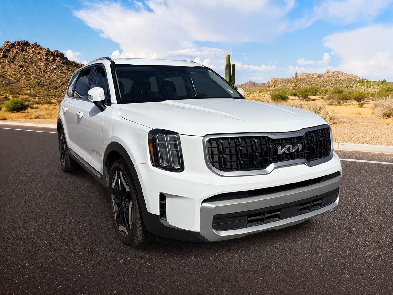 Used 2024 Kia Telluride EX w/ EX Captain's Chair Package FWD image 1