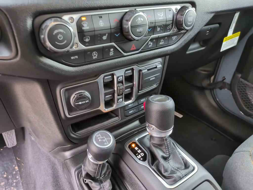 New 2026 Jeep Gladiator Sport AWD/4WD image 29