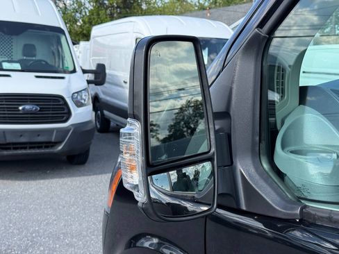 Used 2015 Ford Transit 250 148 Medium Roof RWD image 40