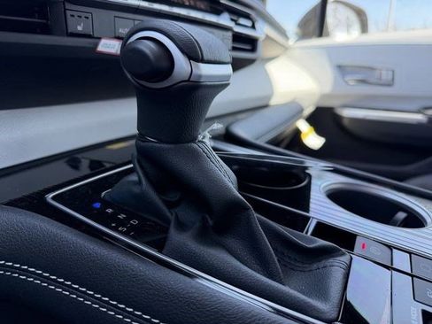 New 2026 Toyota Sienna XSE image 17