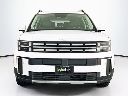 Used 2025 Hyundai Santa Fe SEL image 2