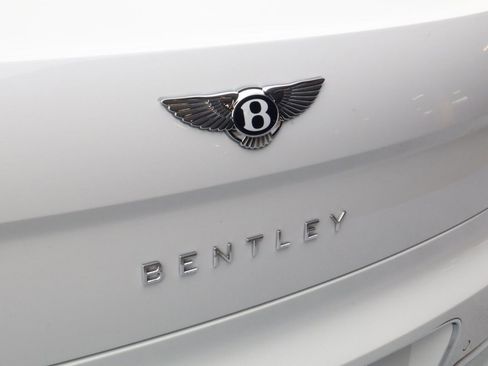 Used 2021 Bentley Flying Spur W12 AWD/4WD image 13