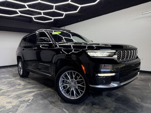Used 2022 Jeep Grand Cherokee Summit image 7