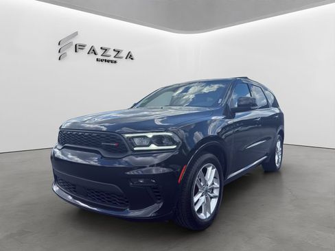 Used 2023 Dodge Durango GT RWD image 1
