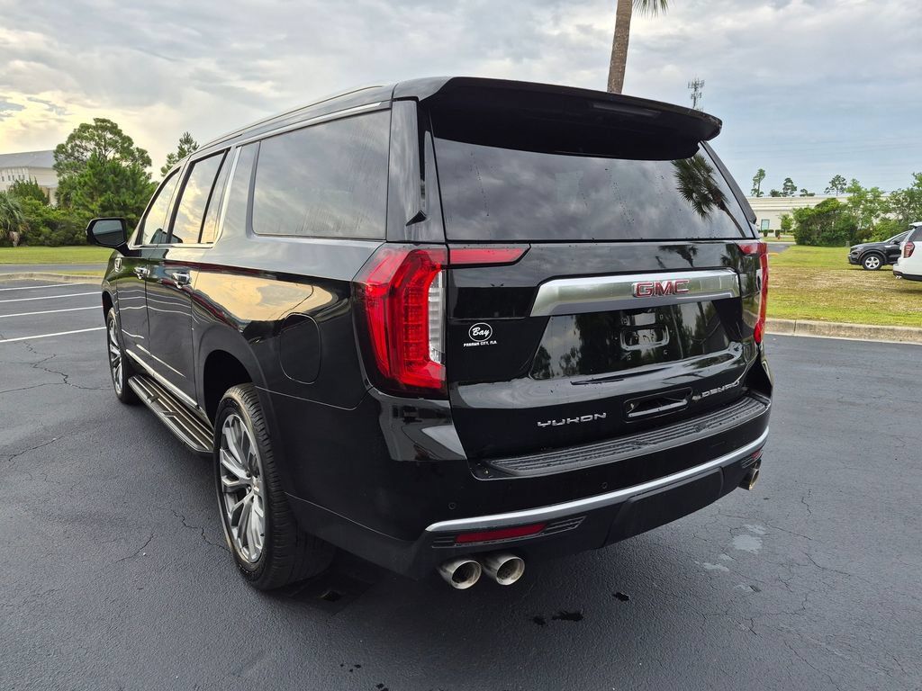 Used 2021 GMC Yukon XL Denali w/ Advanced Technology Package AWD/4WD image 8