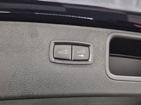 Used 2021 Porsche Macan S image 9