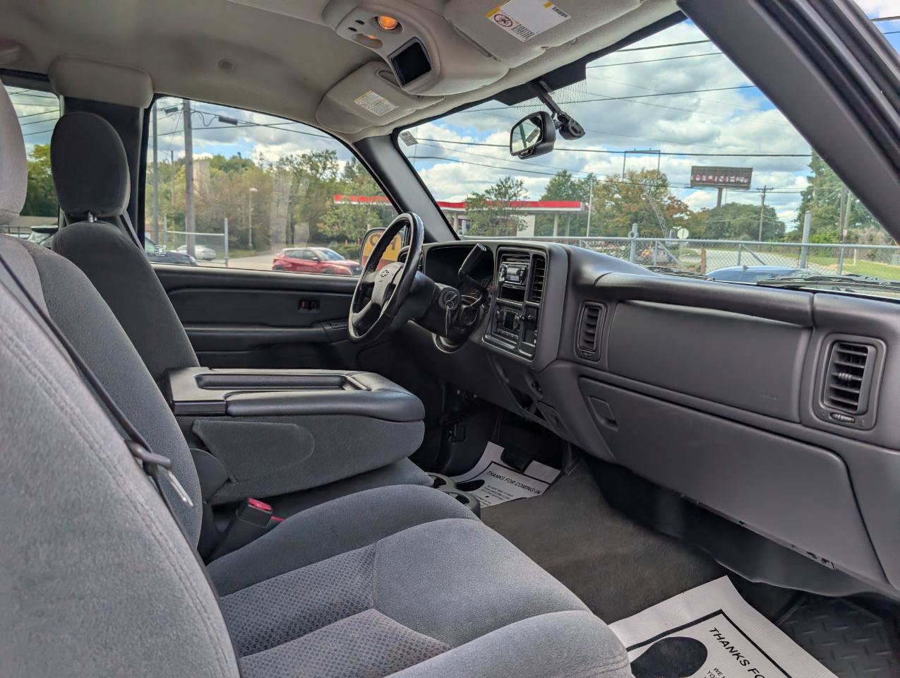 Used 2004 Chevrolet Silverado 2500 LS w/ Skid Plate Package AWD/4WD image 21