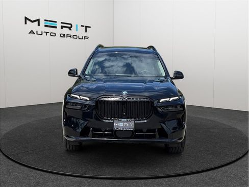 Used 2023 BMW X7 xDrive40i AWD/4WD image 3