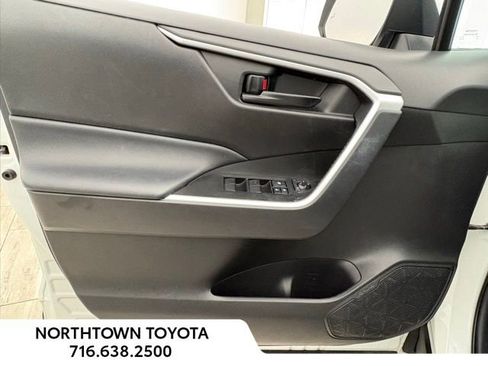 Used 2023 Toyota RAV4 LE image 5