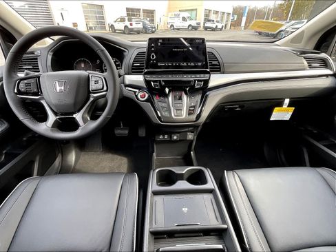 New 2026 Honda Odyssey Touring image 12
